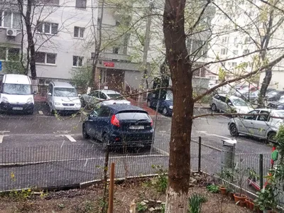 VIDEO Ninge în Bucureşti. Vreme capricioasă la maximum. Astăzi dimineaţă, era soare. Acum iar e  - Foto: Florin Budescu