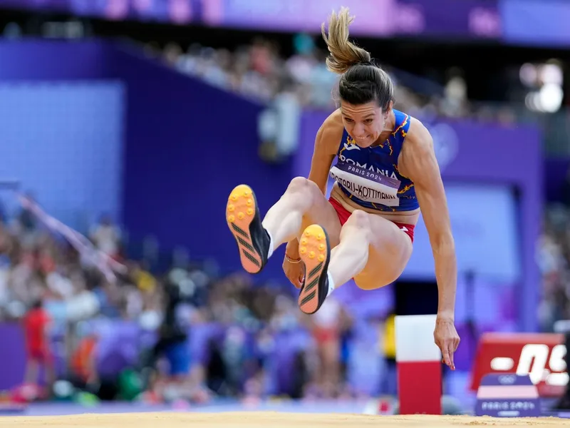 Alina Rotaru-Kottmann s-a calificat în finala de la săritura în lungime - Foto: Profimediaimages.ro