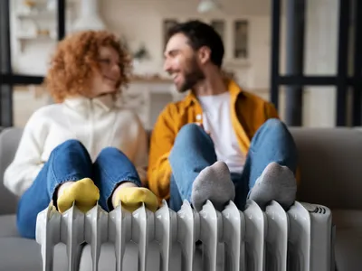 Unde riscă românii amendă de 500-3000 € dacă dau drumul la căldură în afara programului oficial? - Foto: Freepik (Imagine cu rol ilustrativ)
