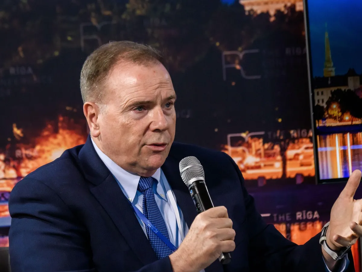 Fost șef al Armatei SUA în UE: „Dacă Rusia atacă NATO va lovi Portul Constanța cu sute de rachete” - Foto: Profimedia images