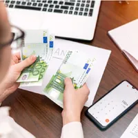 Salariu de 6.000 € lunar pentru un job în străinătate Foto: Freepik.com - rol ilustrativ