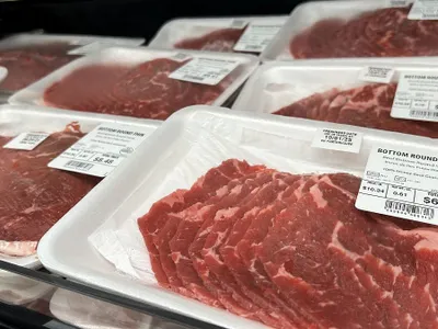 Pachete cu carne de vită, într-un supermarket din Houston, Texas - Foto: Profimedia Images