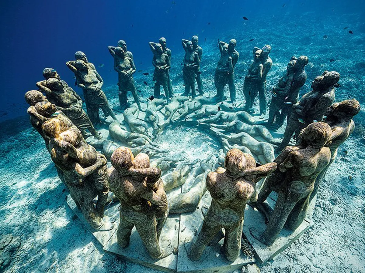 Muzeul Artei Scufundate - Marea Barieră de Corali, Australia