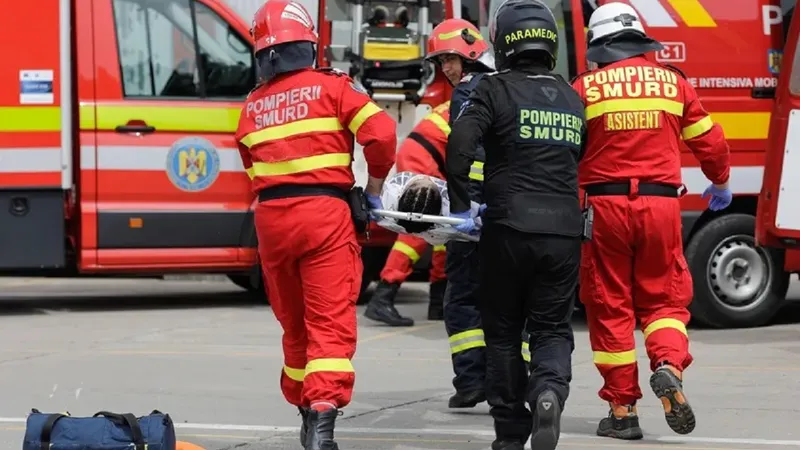 Femeie din București, rănită de o bucată de material desprinsă dintr-un balcon. Cum se simte victima - FOTO: Profimedia(imagine cu rol ilustrativ)