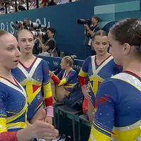 Ce rezultate a obținut echipa feminină de gimnastică a României, după 2 rotații, în finala pe echipe - Foto: captura TV(imagine cu rol ilustrativ)