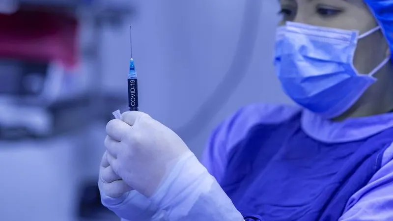 Sondaj printre români despre vaccinul anti-COVID/FOTO: Pixabay.com