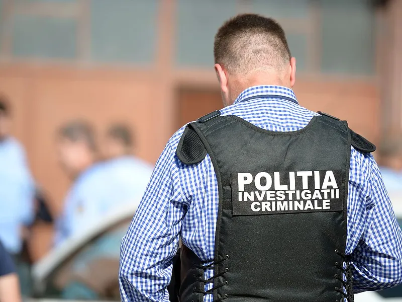 Poliţistul de la Secţia 9 a fost înjunghiat cu un cuţit / pressalert