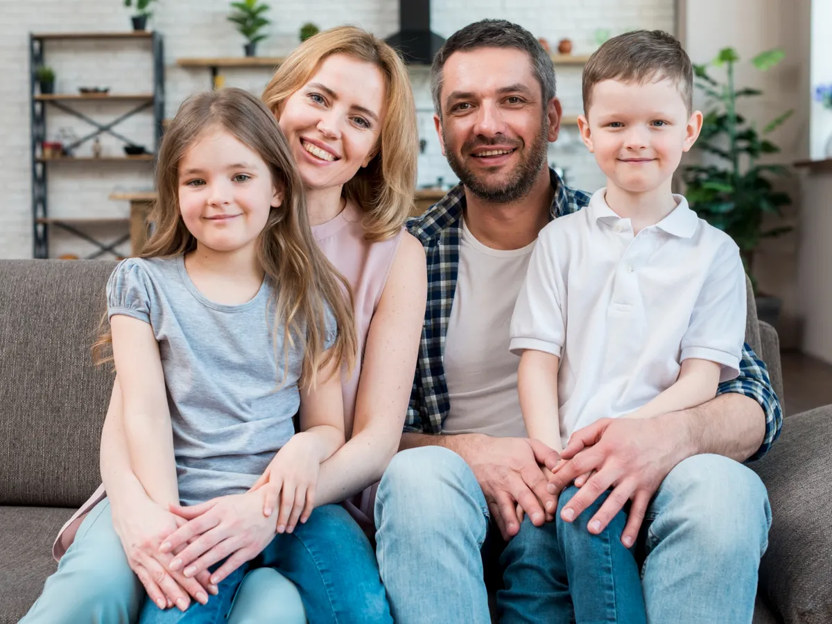 Românii care locuiesc în această țară europeană riscă să piardă indemnizațiile. Autoritățile anunță