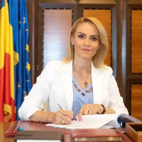 Gabriela Firea, într-una din fotografiile ei oficiale din primărie. Sursa: Facebook