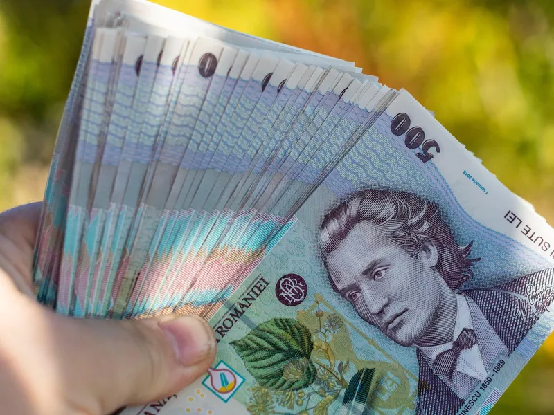 Metoda de a face bani pe timp de austeritate. Cum poți achiziționa titluri de stat Tezaur cu dobândă - Foto: Profimedia images