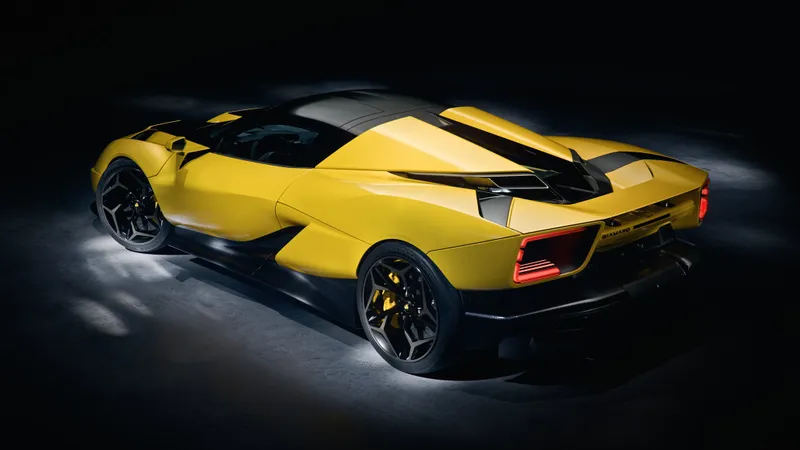 Interzis, iubitorilor de mașini electrice! Supercar cu motor V12 pe benzină de 2.128 de cai, manuală - Foto: Giamaro Automobili