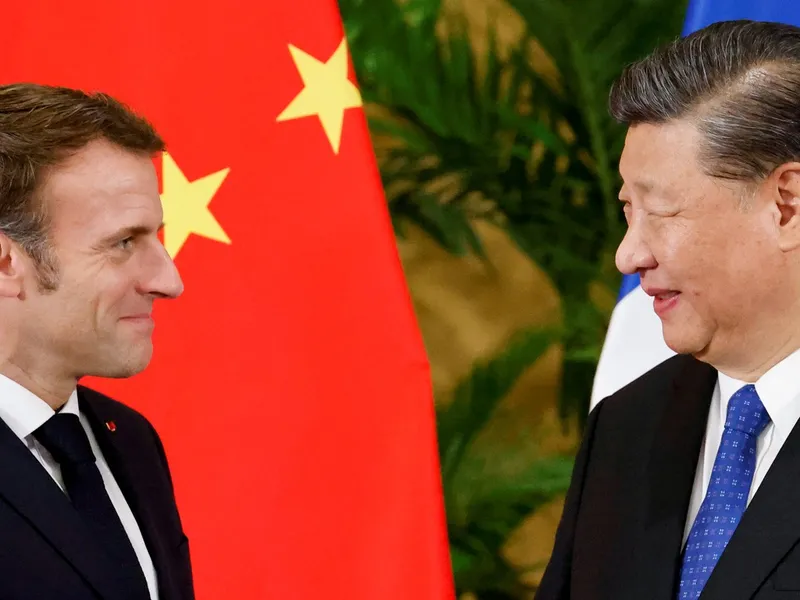 Macron îi cere lui Xi să facă tot posibilul pentru a-l aduce pe Putin la masa negocierilor - FOTO: Profimedia