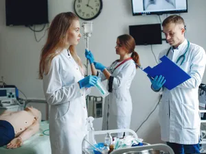 Motivul pentru care un spital nu-și poate folosi angiograful de 500.000 € deși este funcțional - Foto: Freepik (rol ilustrativ)