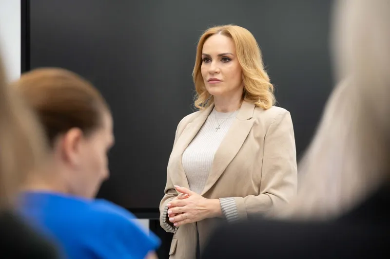 Gabriela Firea - Foto: Facebook/Gabriela Firea