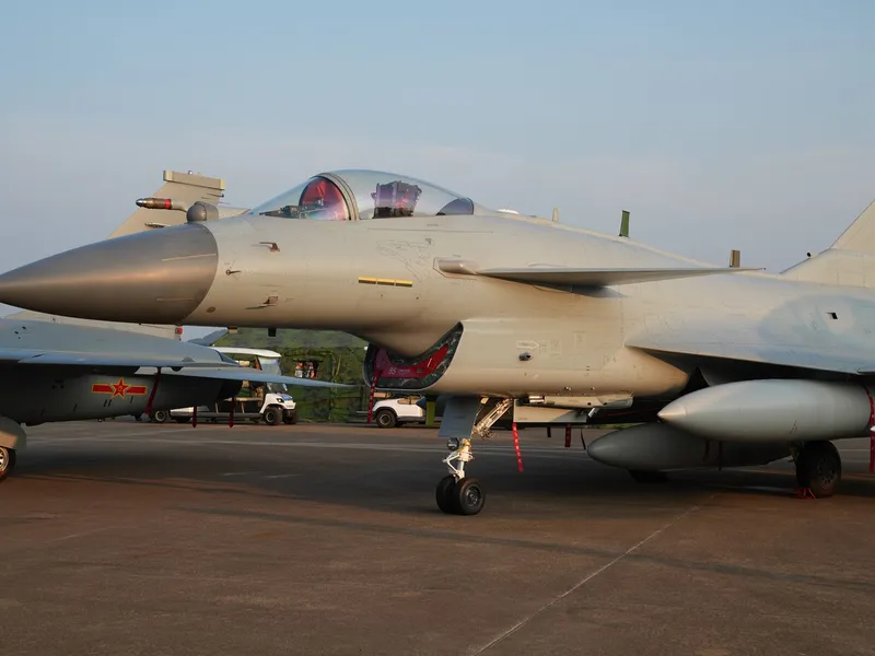 Războiul "nuclear" din India și Pakistan. Avioane J-10C chinezești doboară Rafale franțuzești- Foto: Profimedia images