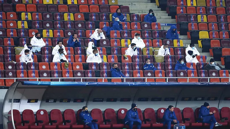 Banca tehnică și rezervele echipei Chelsea Londra la meciul cu Atletico Madrid din optimile de finală ale Ligii Campionilor de pe Arena Națională, 23 februarie 2021 - Foto: INQUAM PHOTOS/ Ștefan Constantin