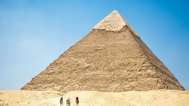Marea Piramidă din Giza, singura dintre cele 7 minuni ale lumii antice care a rezistat până la noi - Foto: Pexels