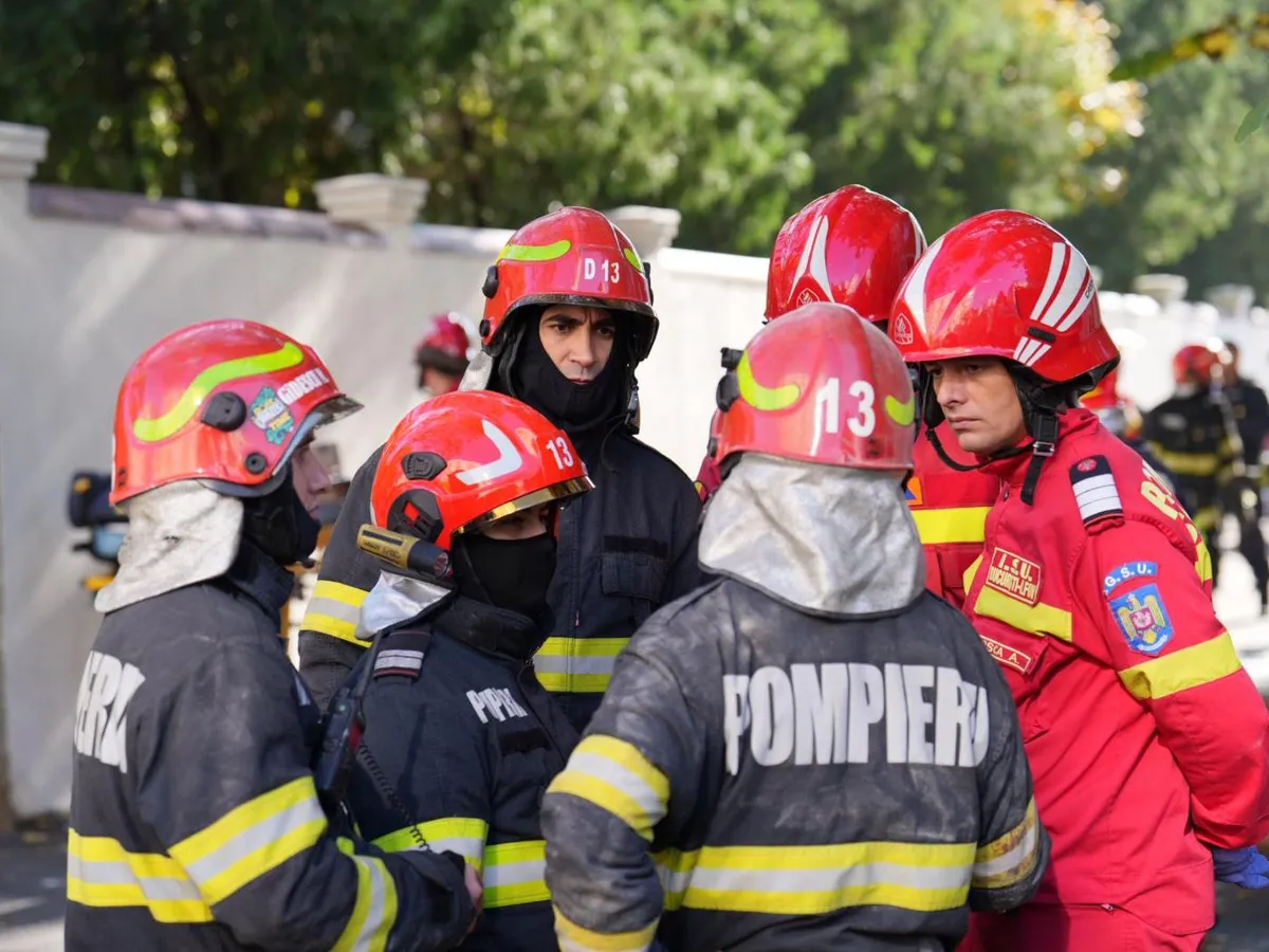 Pompieri la intervenție - Foto: ISU B-IF