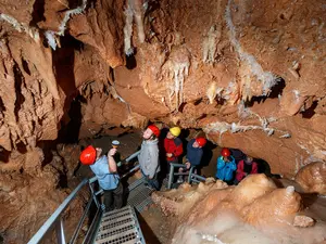 Misterul peșterii din România unde turiștilor le dispar durerile de cap. Are cristale și e unică - Foto: Pădurea Craiului/ Imagine cu caracter ilustrativ