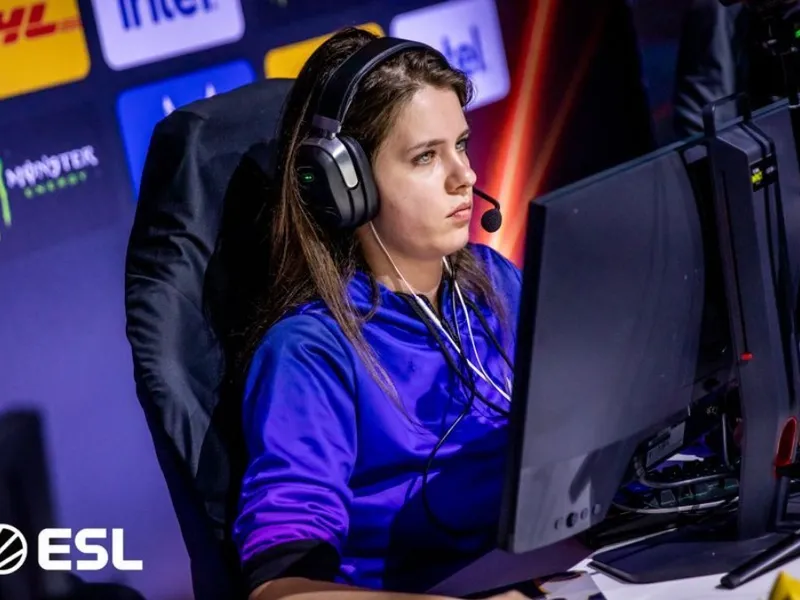 Ana Dumbravă într-o competiție de CS:GO