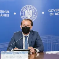 Florin Cîțu îl laudă pe ministrul USR PLUS Cristian Ghinea. FOTO: Facebook