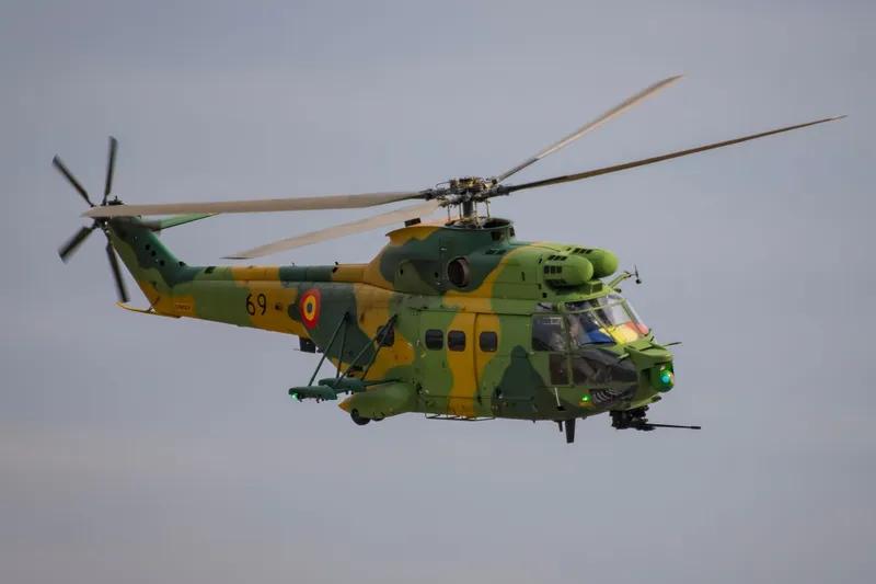 elicopter IAR-330 PUMA SOCAT