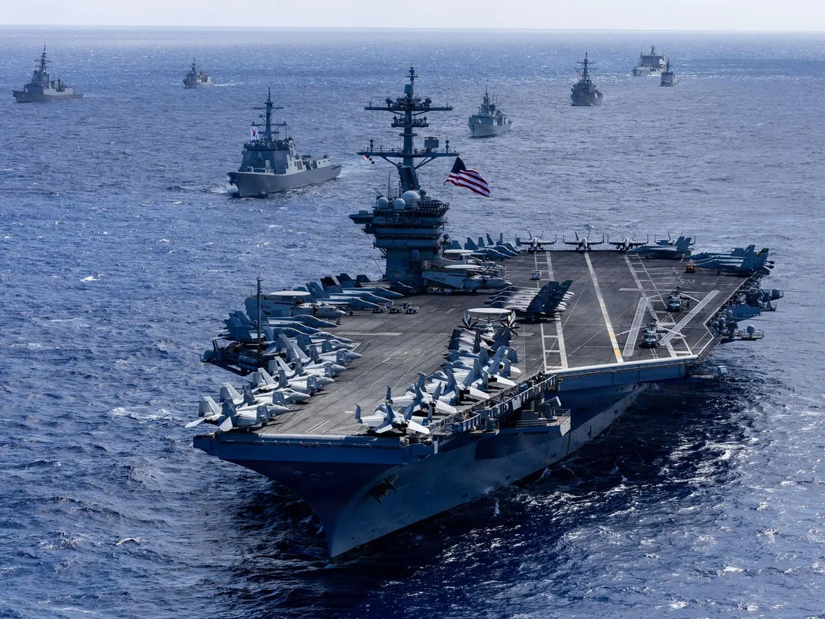 Portavionul USS Theodore Roosevelt - Foto: Profimedia images