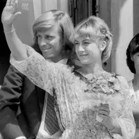 Bjorn Borg și soția sa, Mariana Simionescu, la balconul Oficiului stării civile de la Primăria București - Foto: Profimedia Images