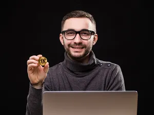 A aruncat la groapa de gunoi Bitcoin de 780.000.000$. Ce decizia a luat după 12 ani de căutări? - Foto: Freepik (Imagine cu rol ilustrativ)
