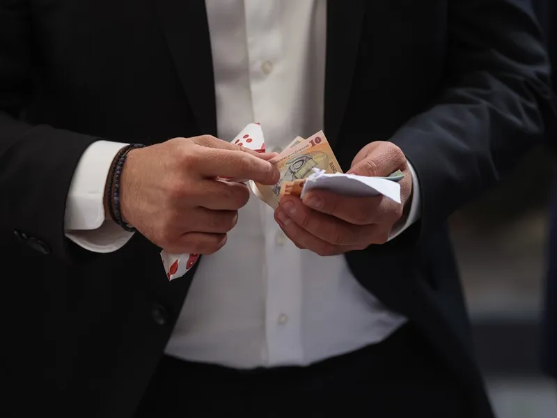 Ce se întâmplă cu indicele ROBOR care ne afectează ratele și creditele - imagine cu rol ilustrativ Foto: INQUAM Photos/Sorin Cirstoveanu