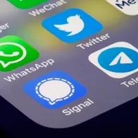 Explozie de utilizatori Signal și Telegram, în contextul noilor condiții de utilizare ale WhatsApp. / Foto: mediastandard.ro