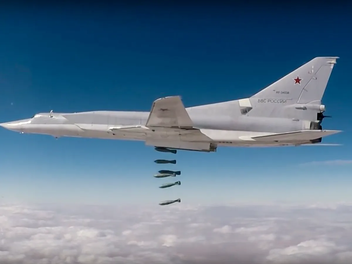 VIDEO Rusia a mai pierdut un bombardier Tu-22M3 capabil să poarte rachete nucleare. 24, distruse în război