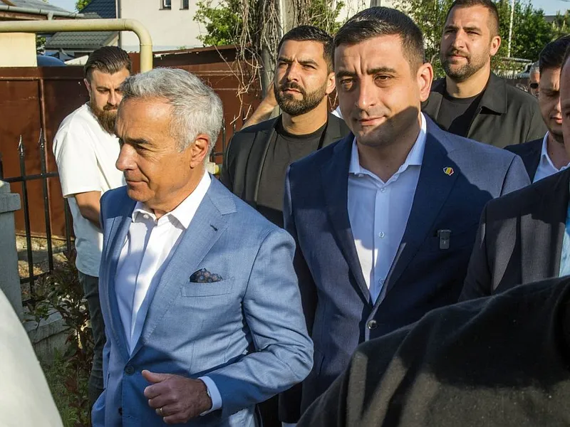 4 mai 2025: După descalificarea sa de către BEC, Călin Georgescu se duce la vot, cu George Simion - Foto: Profimedia Images