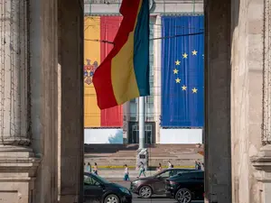 Sondaj în R. Moldova: 58,5% vor în UE, doar 40% ar vota unirea cu România. 17,6% cred în Putin - Foto: Profimedia Images