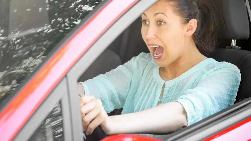 Cum poți opri mașina dacă rămâi fără frână de picior la 100 km/h - Foto: Profimedia Images - Imagine cu rol ilustrativ