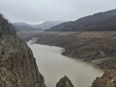 A început reumplerea lacului Vidraru după lucrările de retehnologizare, anunță ministrul Energiei Bogdan Ivan - Foto: Facebook/Bogdan Ivan