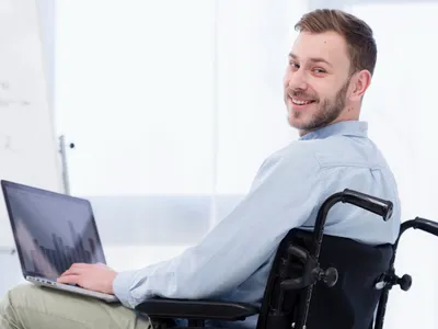 Persoană cu handicap - Foto: Magnific (Imagine cu rol ilustrativ)