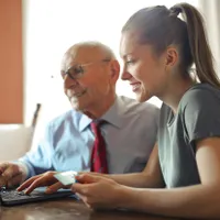 Guvernul anunță noi ajutoare pentru pensionari: categoria care primește 2 tranșe de câte 400 de lei - FOTO: Pexels(imagine cu rol ilustrativ)
