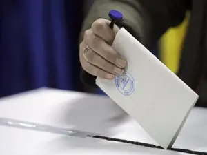 Actualul primar Cătălin Flutur a pierdut alegerile la o diferenţă de 17 voturi. / Foto: Inquam Photos