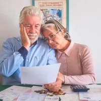 Cum faci cumul pensie cu salariu? Singura metodă care nu te lasă fără venituri la recalculare Foto: Freepik (fotografie cu caracter ilustrativ)