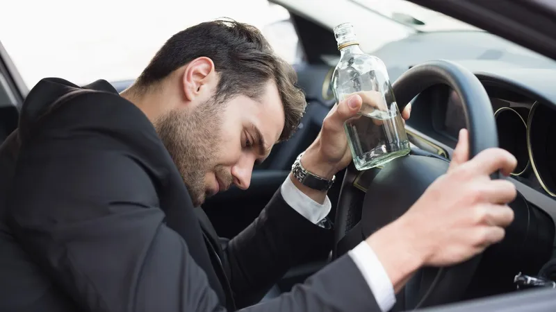 Metoda italiană prin care șoferii prinși băuți la volan nu ar mai putea conduce. Vinovatul plătește - Foto: Profimedia images
