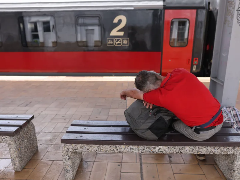 16 tipuri de sporuri la CFR care are 50.000.000€ pierderi. Sindicatele în grevă dacă se taie sporuri - Foto: INQUAM PHOTOS / Călin George