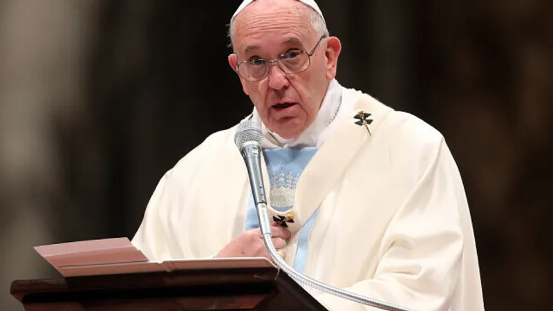 Papa Francisc cere liderilor militari din Myanmar să permită revenirea la democraţie/FOTO: Getty