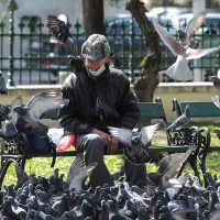 Mulți români   au fost anul acesta mult mai îngrijorați pentru viața și  sănătatea celor dragi, după cum reiese din apelurile la linia de consiliere 021.9081 - Foto: INQUAM PHOTOS/ Octav Ganea