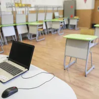 Nu doar în România au avut probleme elevii cu școala online. Foto: Inquam Photos/Octav Ganea