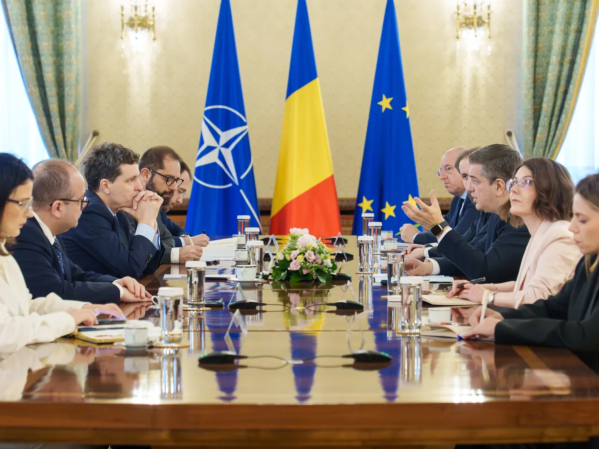 Nicuşor Dan: transportul şi rutele sigure devin priorităţi strategice pentru România şi UE