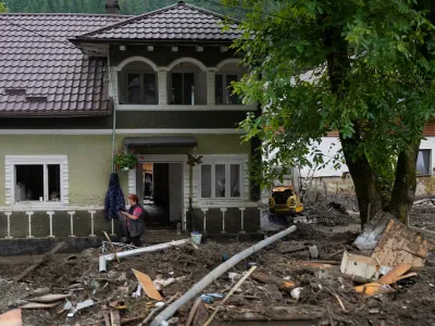Noi reguli: Ce amenzi riscă cei fără asigurare obligatorie la locuință? Cum se modifică impozitul pe locuință?