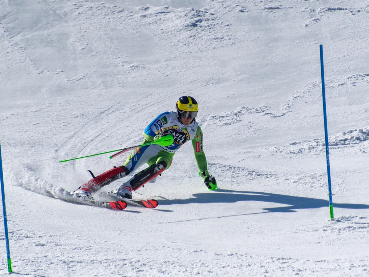 Probă de schi alpin - Foto: Freepik (imagine cu rol ilustrativ)