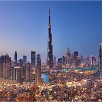 Dubai, hub-ul comercial al monarhiei din Golful Persic și capitala economică a EAU, este una dintre principalele noi destinații ale bogătașilor ruși. / Foto: infobae.com