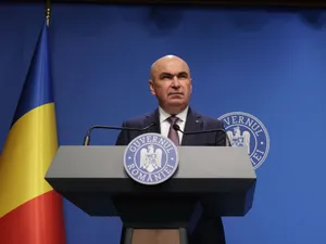 Premierul Ilie Bolojan, în conferinţă de presă - Foto: INQUAM PHOTOS/George Călin